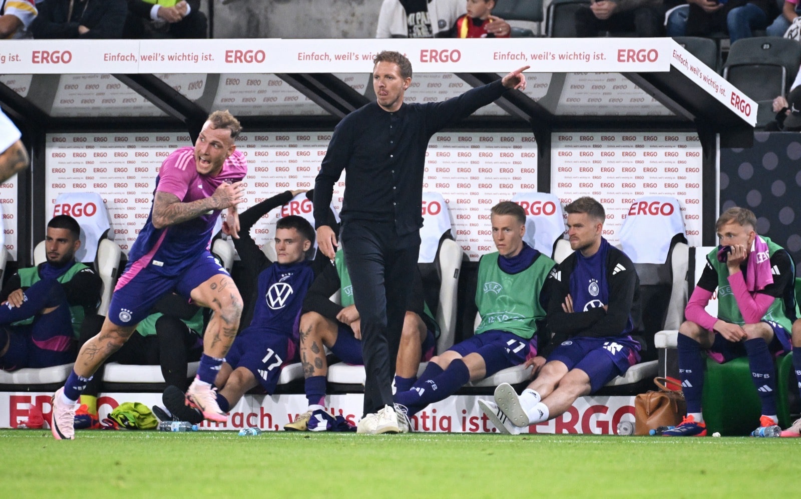 Deutschlands Cheftrainer Julian Nagelsmann reagiert während des internationalen Freundschaftsspiels zwischen Deutschland und Griechenland in Mönchengladbach, Westdeutschland, am 7. Juni 2024. (Foto: UWE KRAFT / AFP)